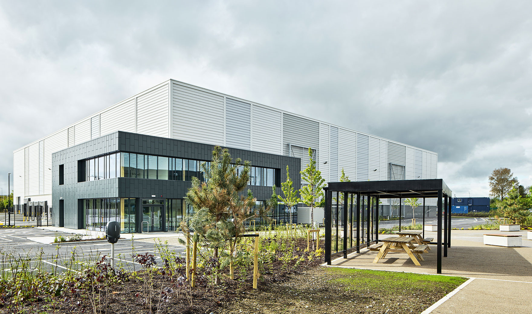 Hawk House Dublin Airport Logistics Park www.iput.com